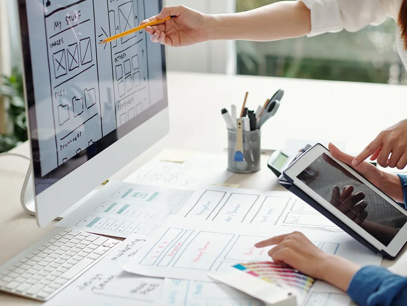 ux and ui designers working